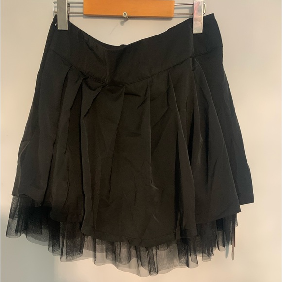 Black Skirt - Picture 2 of 6